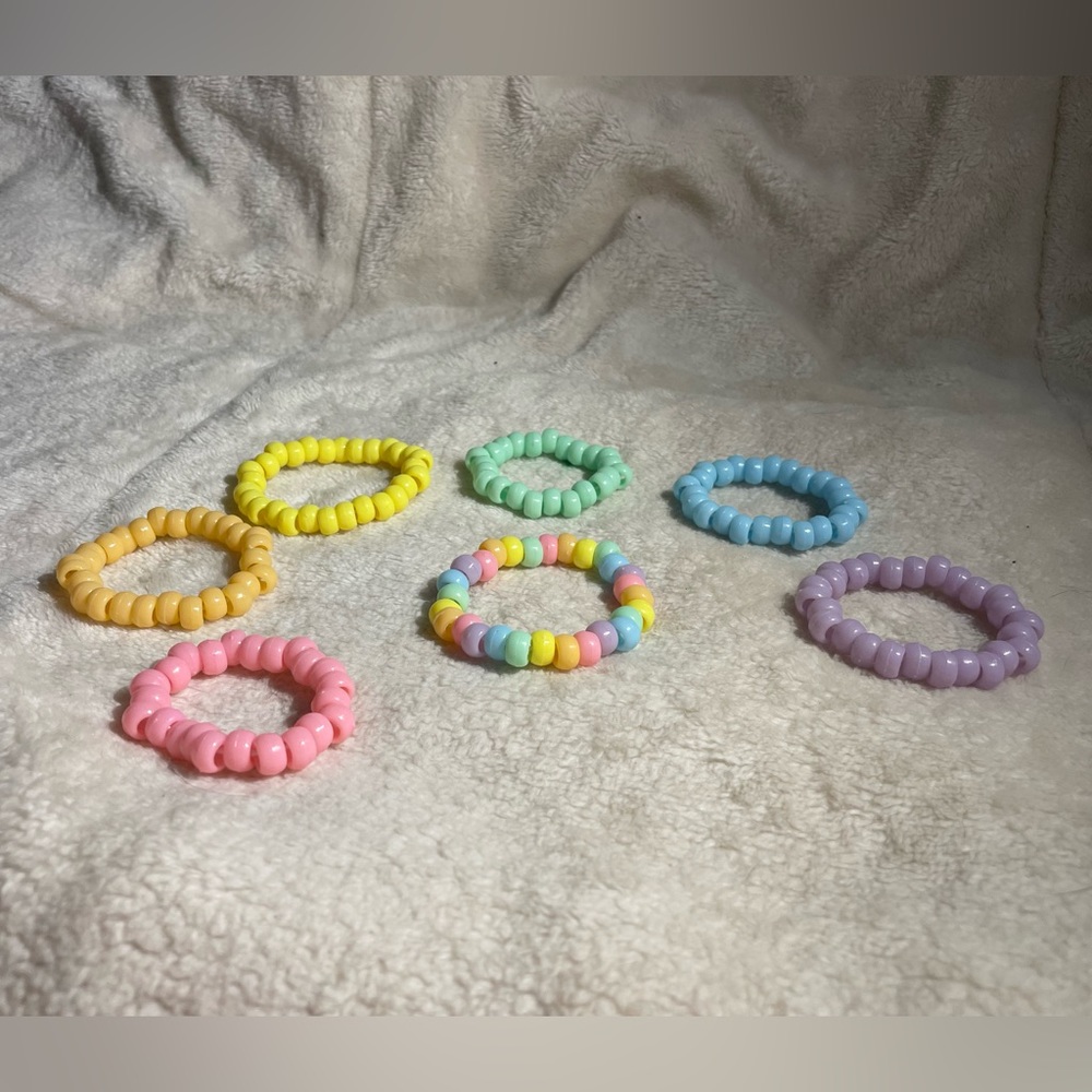 Rainbow pride bracelets (7)